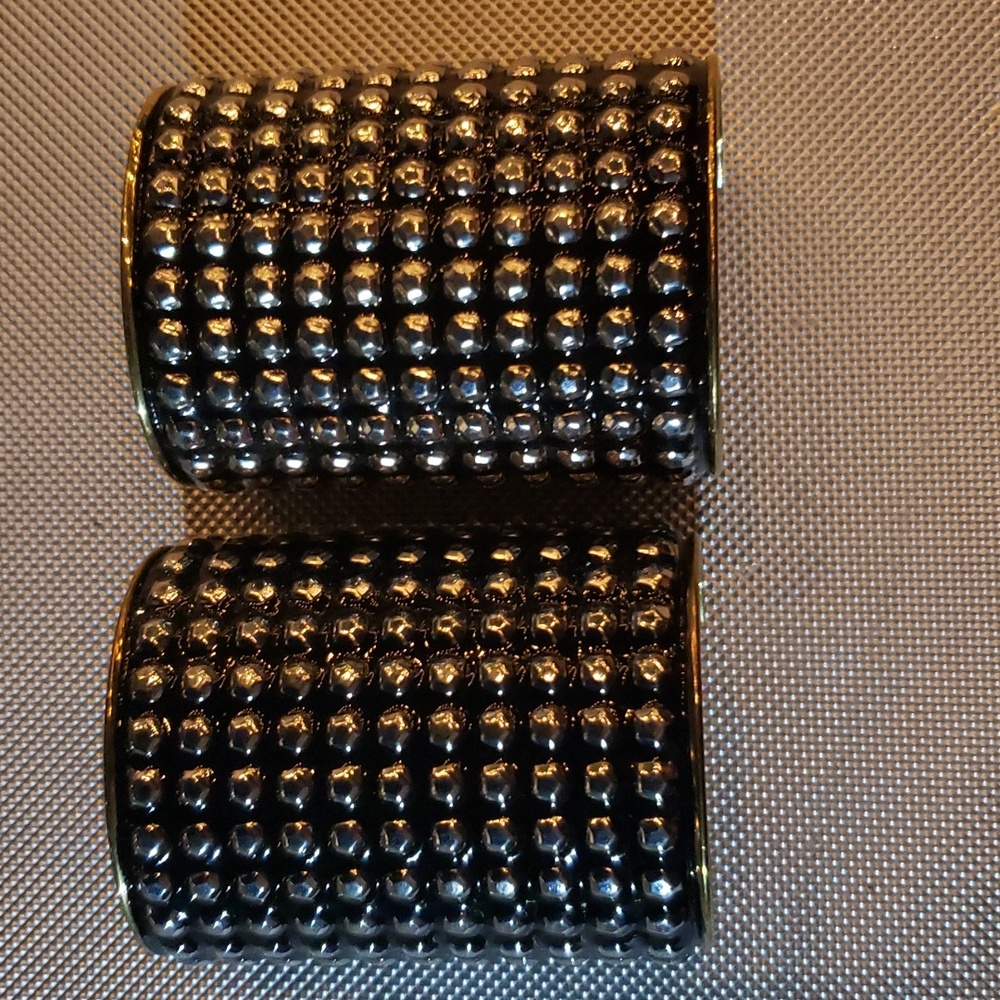 2 Metal Arm Cuffs